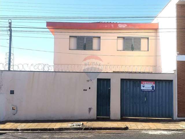 Casa para venda em Campos Elíseos de 242.00m² com 6 Quartos, 1 Suite e 5 Garagens