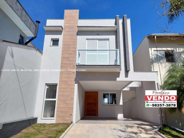 Sobrado para venda em Vila Moraes de 172.00m² com 3 Quartos, 3 Suites e 4 Garagens