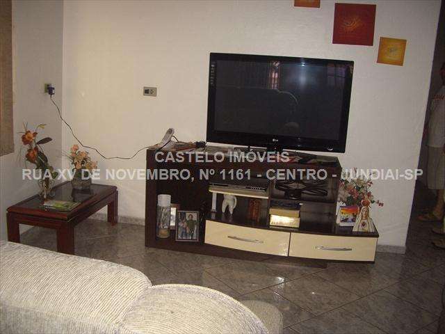 Casa para venda em Vila De Vecchi de 181.00m² com 1 Quarto e 2 Garagens