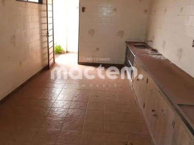 Casa para venda em Vila Tibério de 162.00m² com 6 Quartos, 2 Suites e 2 Garagens