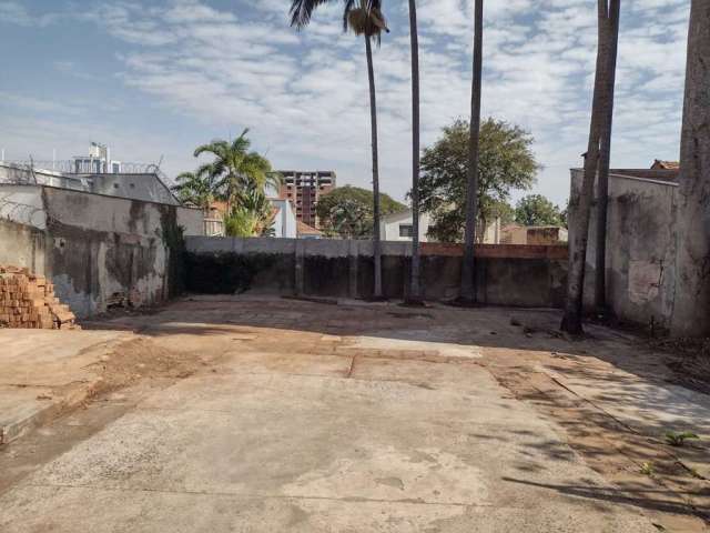 Casa para venda em Alto de 240.00m² com 3 Quartos e 4 Garagens