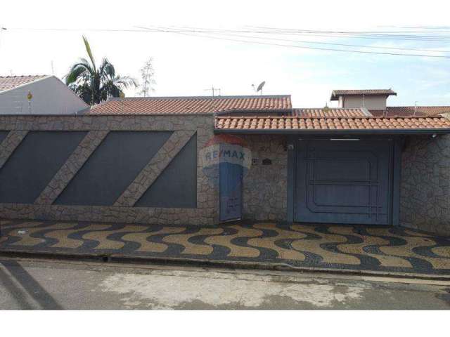 Casa para venda em Jardim Do Bosque de 182.00m² com 3 Quartos, 1 Suite e 4 Garagens