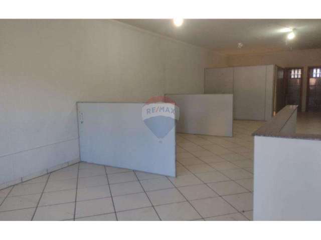 Sala Comercial para alugar em Jardim Santa Rosa de 85.00m²