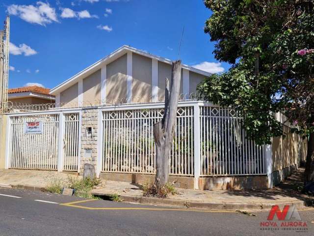 Casa para venda em Parque Industrial de 168.00m² com 3 Quartos e 2 Garagens