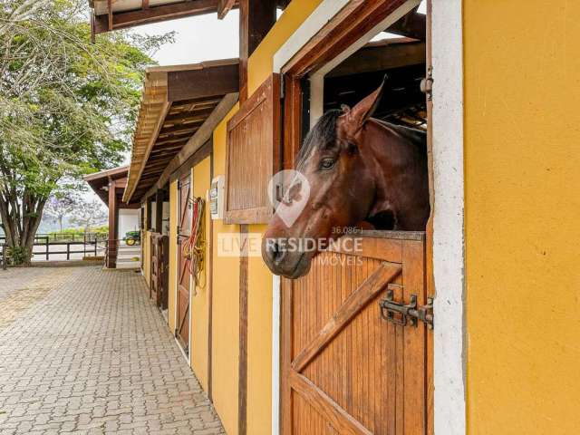 Fazenda / Sítio para venda em Encosta Do Sol de 1050.00m² com 4 Quartos, 2 Suites e 11 Garagens