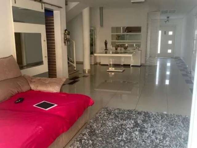 Casa para alugar em Residencial Granja Olga 1 de 530.00m² com 4 Quartos, 4 Suites e 4 Garagens