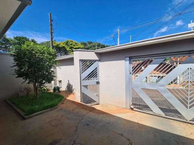 Casa para venda em Jardim Arangá de 154.00m² com 3 Quartos, 1 Suite e 4 Garagens