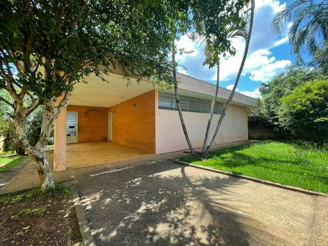 Casa para venda em Cidade Santos Dumont de 191.00m² com 4 Quartos e 2 Garagens