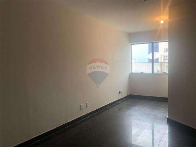 Sala Comercial para venda em Vale Do Sereno de 28.00m²