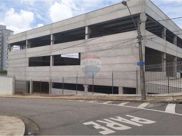 Galpão / Depósito / Armazém para alugar em Vila Carvalho de 1678.00m² com 38 Garagens