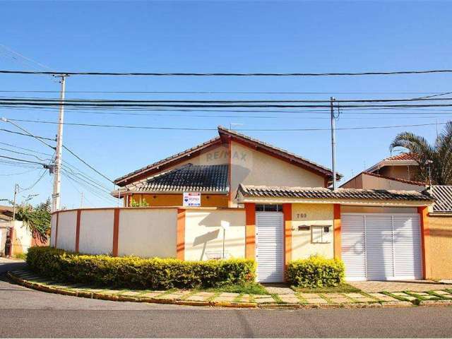 Casa para venda em Residencial Das Ilhas de 157.75m² com 4 Quartos, 2 Suites e 7 Garagens