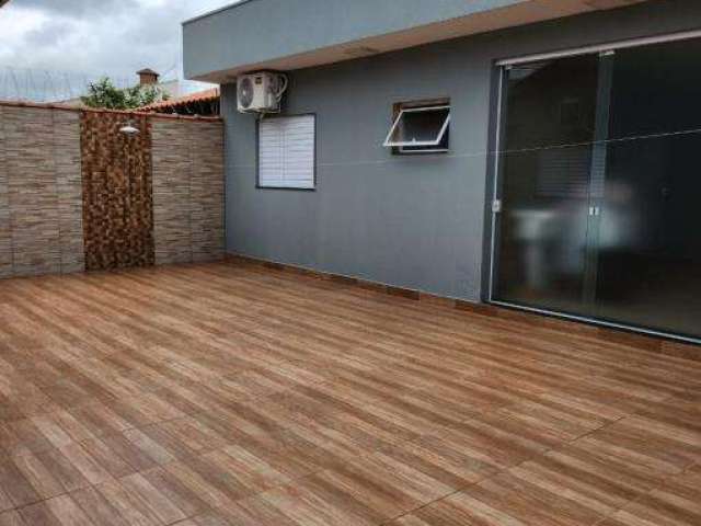 Casa para venda em Centro de 230.00m² com 2 Quartos e 2 Garagens