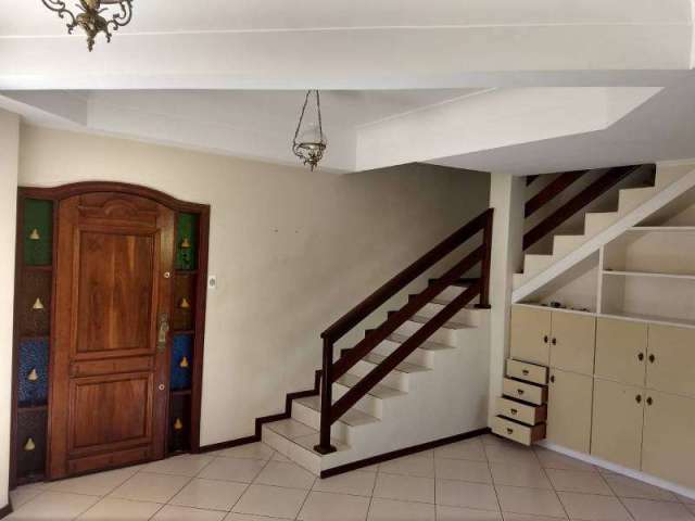 Casa para venda em Jardim Florestal de 251.00m² com 3 Quartos, 1 Suite e 4 Garagens