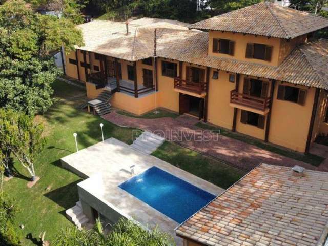 Casa de Condomínio para venda em Granja Viana de 530.00m² com 5 Quartos, 5 Suites e 6 Garagens