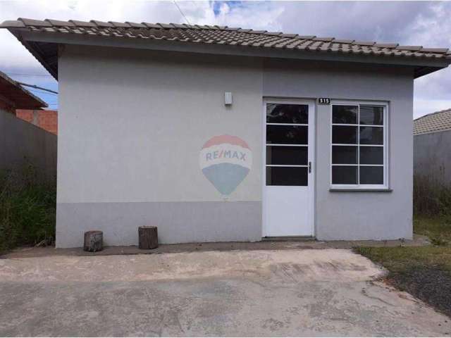 Casa para venda em Conjunto Habitacional Popular Altos de 43.00m² com 2 Quartos e 4 Garagens