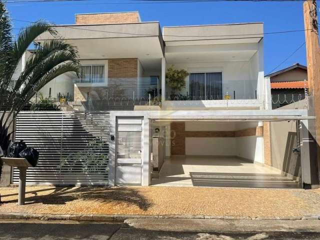 Casa para venda em Jardim Maria Martha de 267.00m² com 3 Quartos e 3 Suites