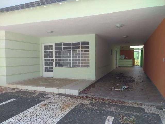 Casa para venda em Cascata de 250.00m² com 3 Quartos e 1 Suite