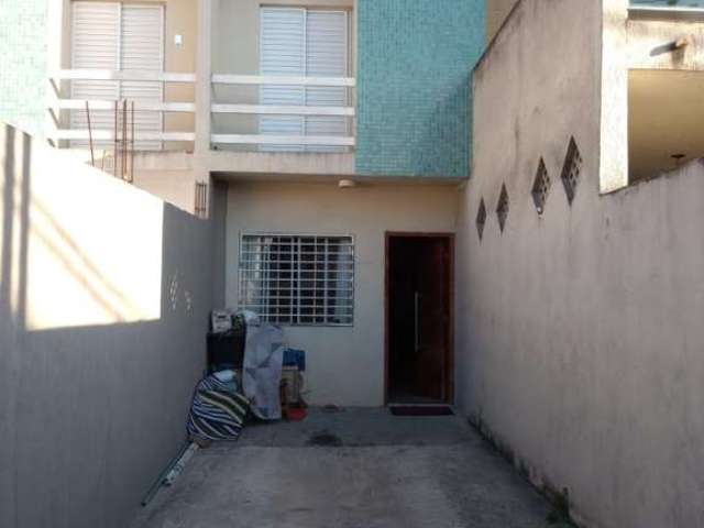 Sobrado para venda em Vila Rosaria de 70.00m² com 2 Quartos, 2 Suites e 2 Garagens