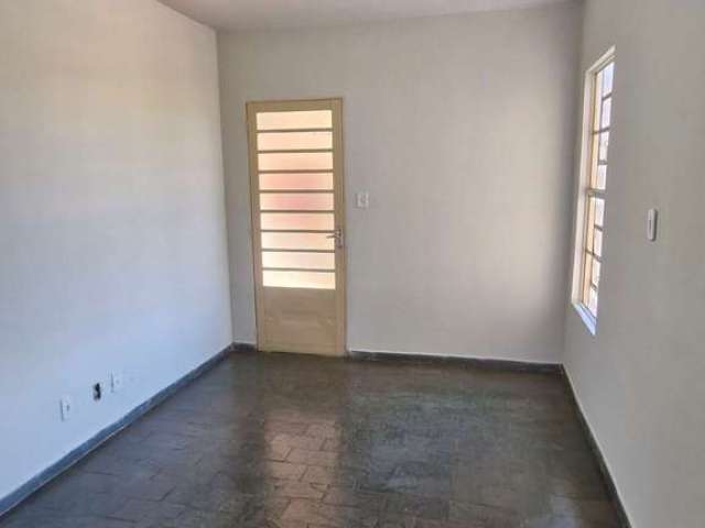 Apartamento para alugar em Jardim Santa Lúcia de 53.00m² com 2 Quartos e 1 Garagem