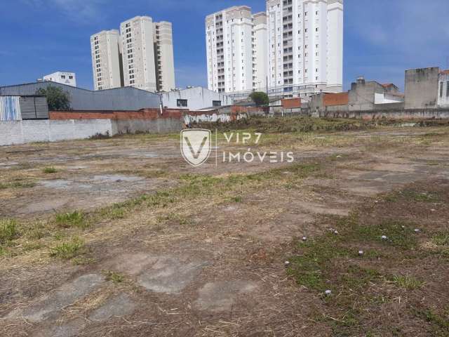 Terreno para venda em Além Ponte de 2585.36m²