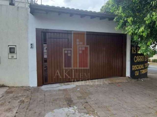 Casa para venda em Vila Cardia de 250.00m² com 3 Quartos, 1 Suite e 2 Garagens