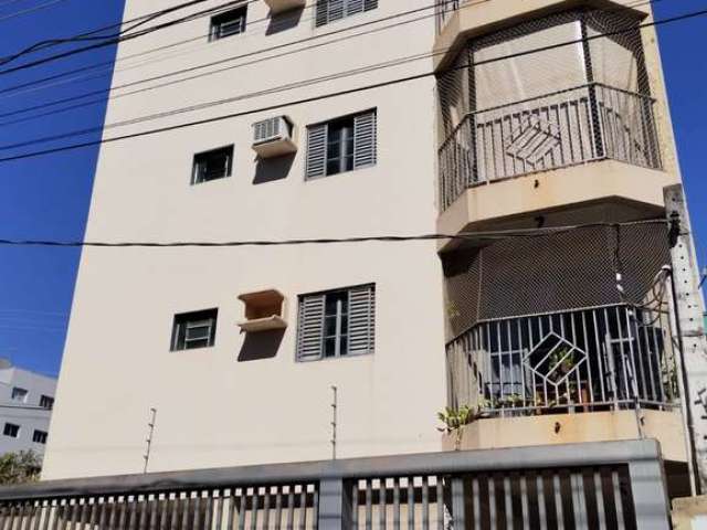 Apartamento para venda em Parque Estoril de 75.00m² com 3 Quartos, 1 Suite e 2 Garagens