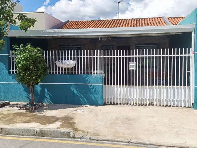 Casa para venda em Guaraituba de 46.00m² com 2 Quartos e 1 Garagem