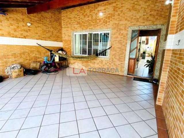 Sobrado para venda em Ocian de 164.00m² com 4 Quartos, 3 Suites e 4 Garagens