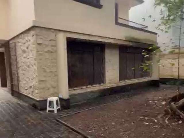 Casa para venda em Vila Nova Conceição de 482.00m² com 3 Quartos, 1 Suite e 6 Garagens