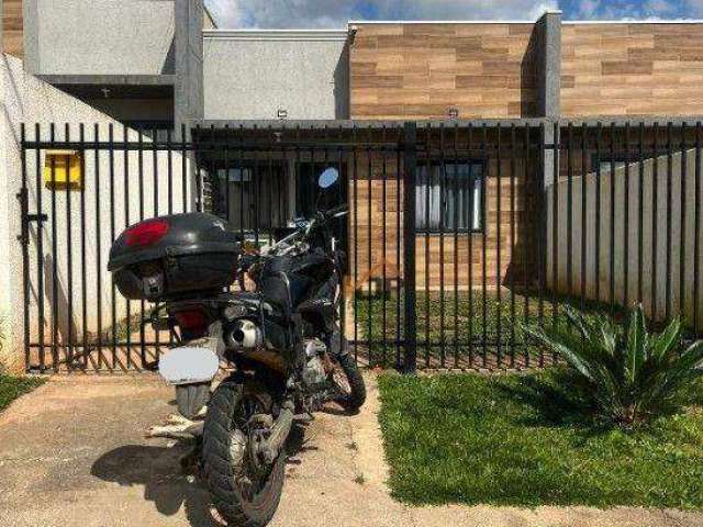 Casa para venda em Gralha Azul de 42.00m² com 2 Quartos e 1 Garagem