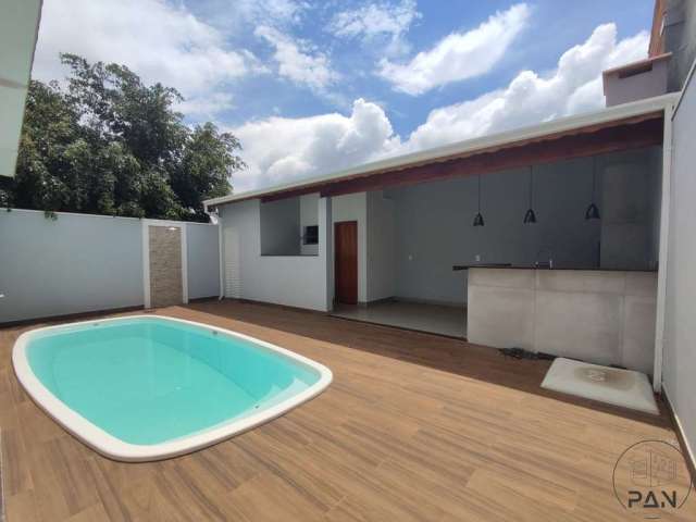 Casa para venda em Jardim Ypê de 170.00m² com 3 Quartos, 1 Suite e 2 Garagens