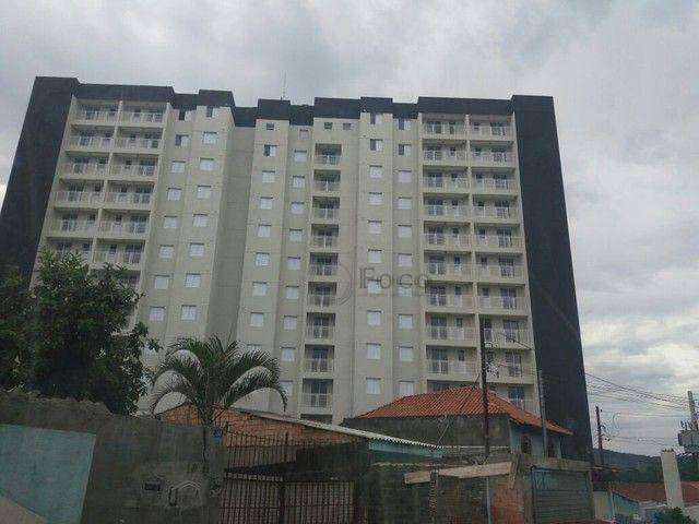 Apartamento para venda em Vila Itapoan de 51.00m² com 2 Quartos e 1 Garagem