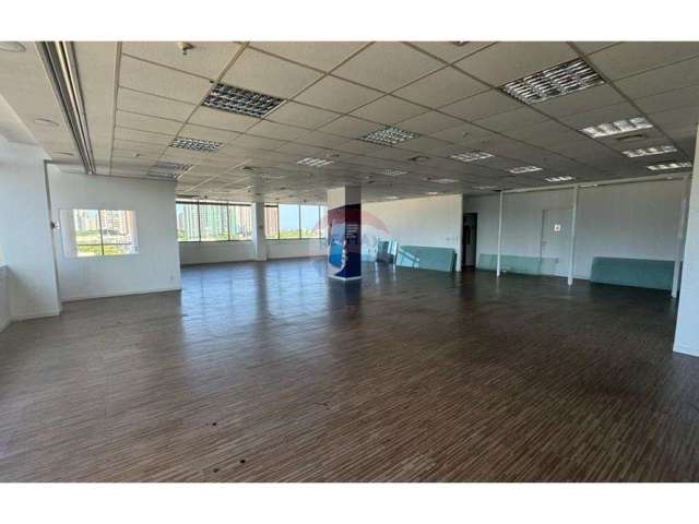 Sala Comercial para alugar em Barra Da Tijuca de 597.00m² com 18 Garagens