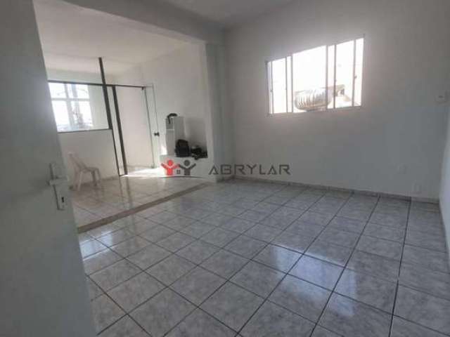 Casa para alugar em Vila Municipal de 90.00m² com 1 Quarto e 1 Garagem