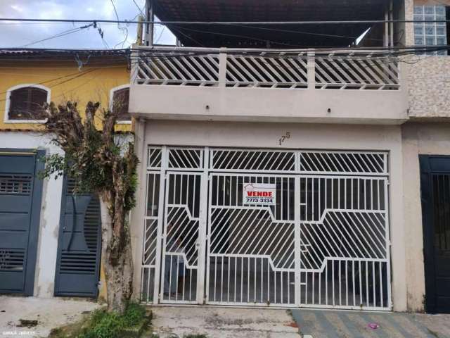 Casa para venda em Vila Curuçá de 150.00m² com 2 Quartos e 2 Garagens