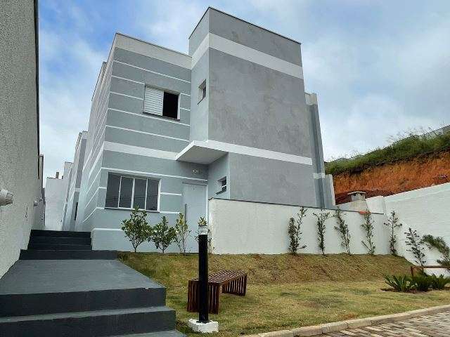 Casa para venda em Vila São Paulo de 72.00m² com 2 Quartos, 2 Suites e 1 Garagem