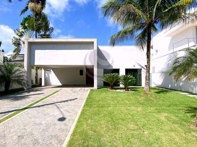 Casa de Condomínio para venda em Jardim Acapulco de 525.00m² com 4 Quartos, 2 Suites e 4 Garagens