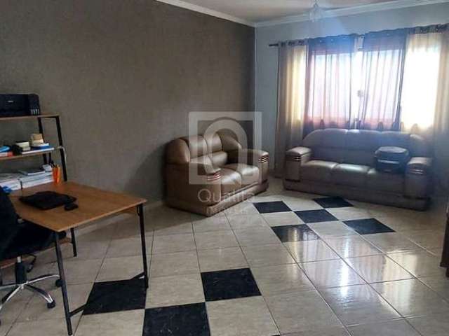 Casa para venda em Jardim Parada Do Alto de 206.00m² com 3 Quartos, 1 Suite e 4 Garagens