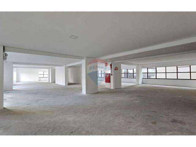 Sala Comercial para alugar em Savassi de 696.00m² com 2 Garagens