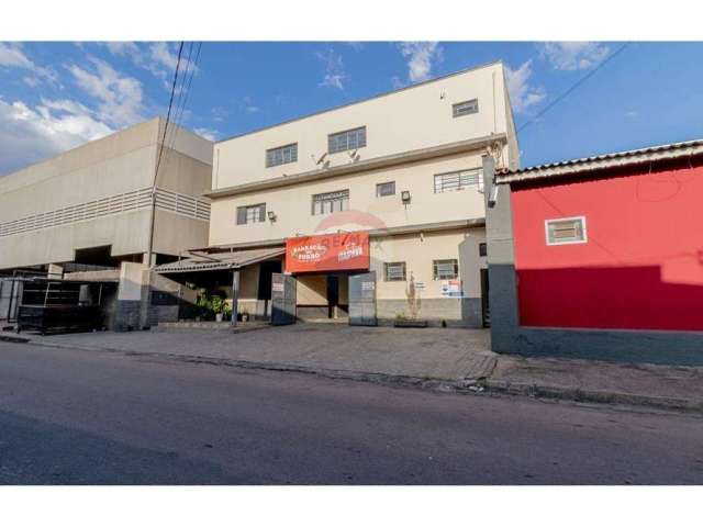 Prédio Comercial para venda em Recreio Estoril de 729.88m² com 3 Quartos, 1 Suite e 4 Garagens