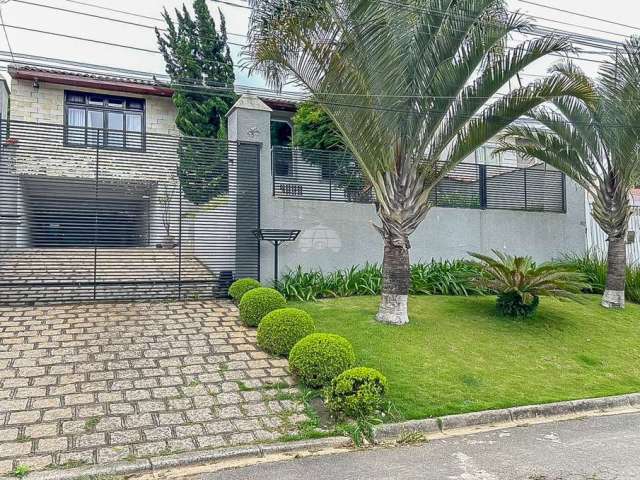 Casa para venda em Santa Cândida de 250.00m² com 3 Quartos e 1 Suite