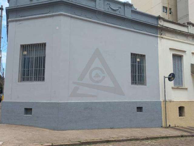 Casa para alugar em Centro de 84.00m² com 2 Quartos e 1 Garagem