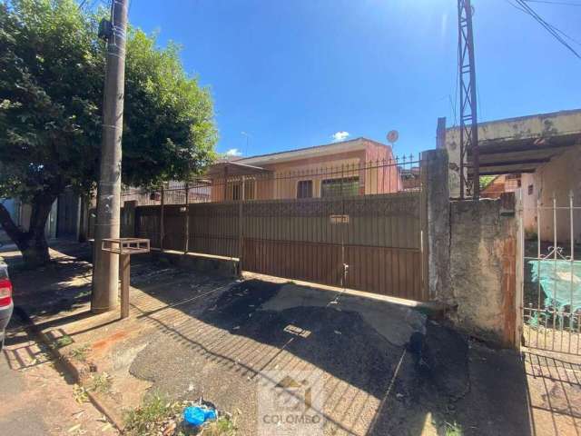 Casa para venda em São Francisco de 108.00m² com 2 Quartos e 2 Garagens