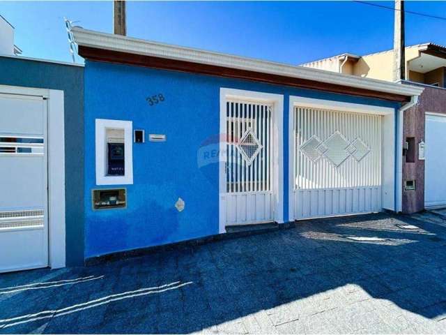 Casa para venda em Parque Jataí de 97.00m² com 2 Quartos, 1 Suite e 2 Garagens