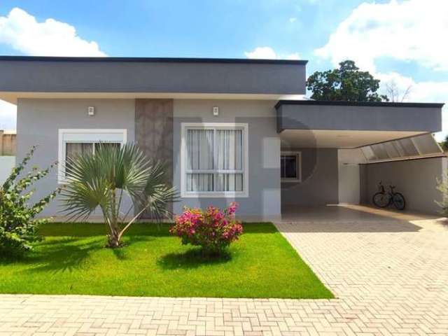 Casa de Condomínio para venda em Jardim Buru de 206.00m² com 3 Quartos, 1 Suite e 4 Garagens