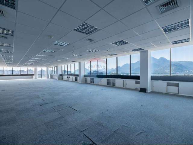 Sala Comercial para alugar em Barra Da Tijuca de 833.65m² com 19 Garagens