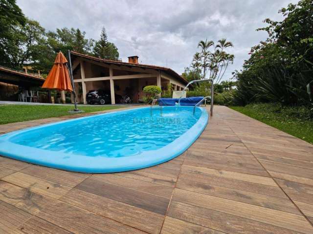 Casa de Condomínio para venda em Chácara Vale Do Rio Cotia de 413.00m² com 4 Quartos, 1 Suite e 4 Garagens