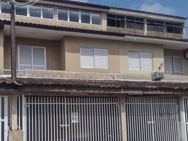 Sobrado para venda em Guaratuba de 107.00m² com 4 Quartos, 1 Suite e 2 Garagens