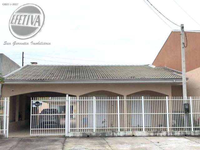 Casa para venda em Guaratuba de 212.00m² com 4 Quartos, 1 Suite e 3 Garagens