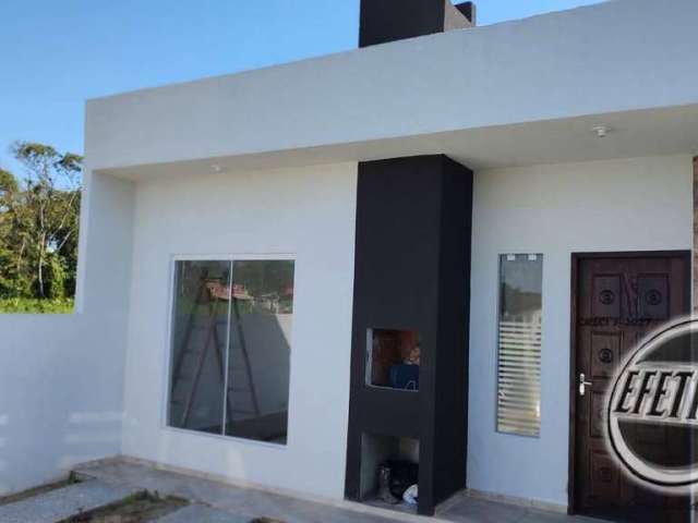 Casa para venda em Guaratuba de 50.00m² com 2 Quartos, 1 Suite e 2 Garagens